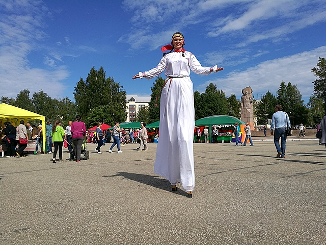 В Сыктывкаре открылась масштабная ярмарка к 96-летию Республики Коми