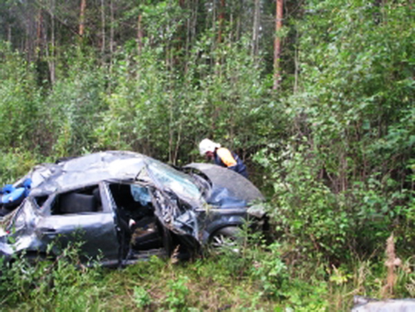 На трассе Чебоксары-Сыктывкар перевернулся автомобиль с жителями Архангельска