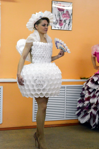 Платье из подручного материала для девочки: мастер-класс с фото