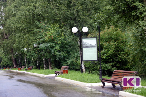 Стиляги: в Сыктывкаре утвердили внешний вид скамеек и урн для исторической части города 