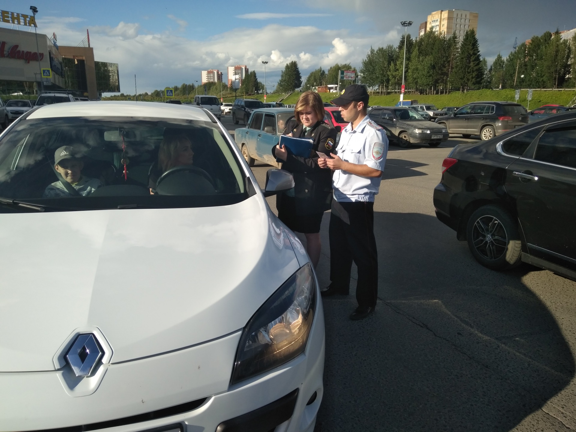 73 автомобиля арестовали в столице Коми во время операции 