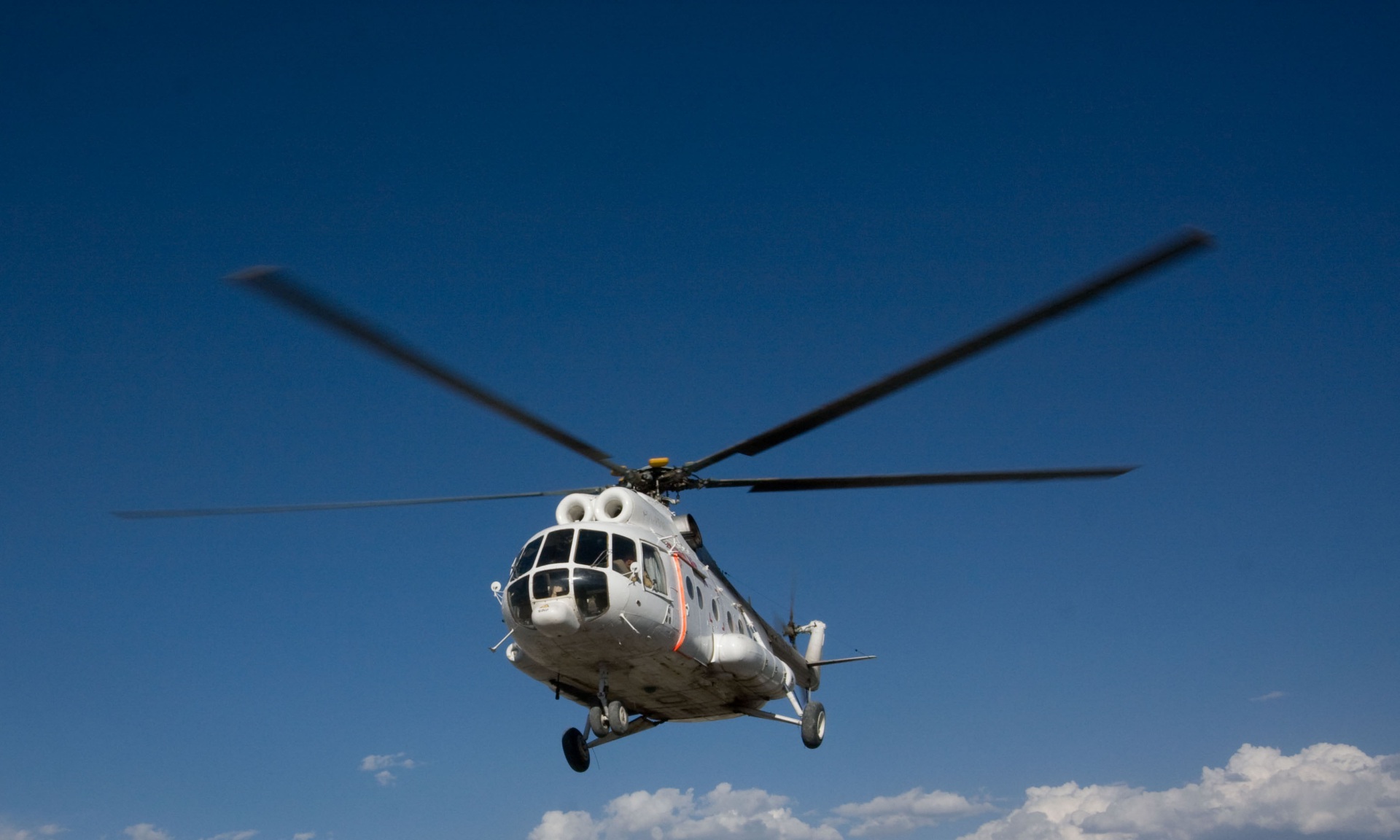 Следователи-транспортники проверяют информацию из СМИ о вертолете Ми-8