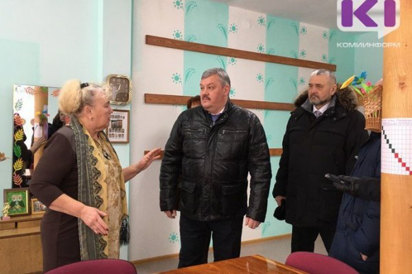 Работники Алексеевского училища в Ношуле попросили у главы Коми новую компьютерную технику