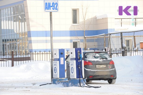 На заправках Сыктывкара в третий раз подняли цены на топливо

