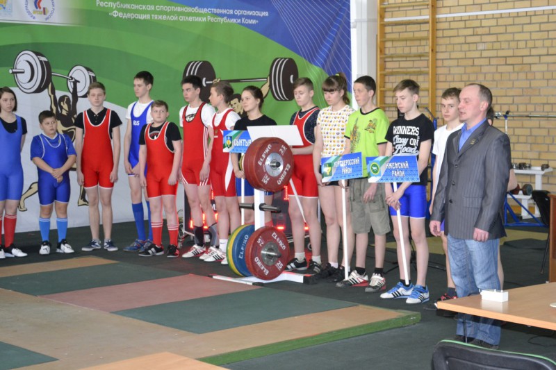 Сыктывкарец Андрей Ляшенко установил два рекорда на Чемпионате Коми по тяжелой атлетике