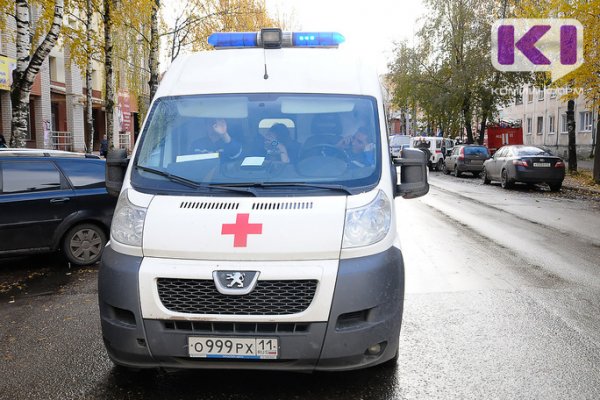 В Сыктывкаре агрессивная пациентка покусала водителя скорой помощи

