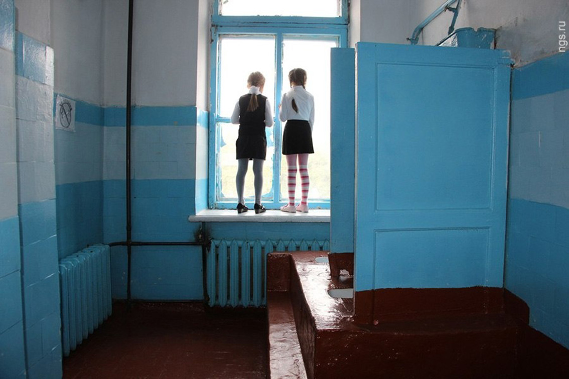 Скрытая камера в туалете Казахстана (Ролик из частной коллекции) | Необычное