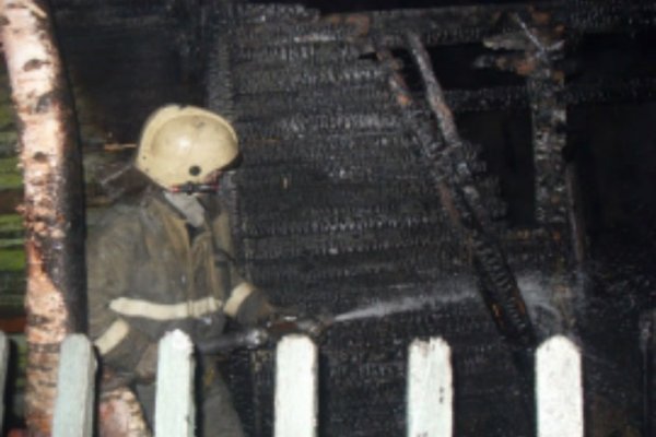 В поселке Ель-база Сысольского района полностью сгорел жилой дом

