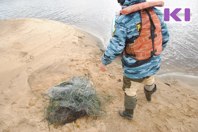 В Коми региональная рыбоохрана в бассейнах Сысолы и Вычегды изъяла 33 незаконных сети