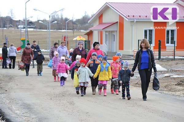 Неустроенными в детские сады Сыктывкара остаются 693 малыша 