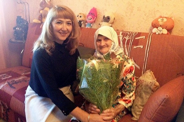 Жительницу Сыктывкара поздравили с 90-летним юбилеем от имени президента России

