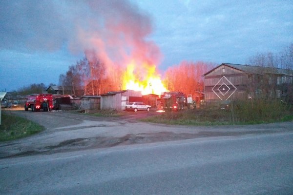 В Троицко-Печорске ночью сгорел частный дом

