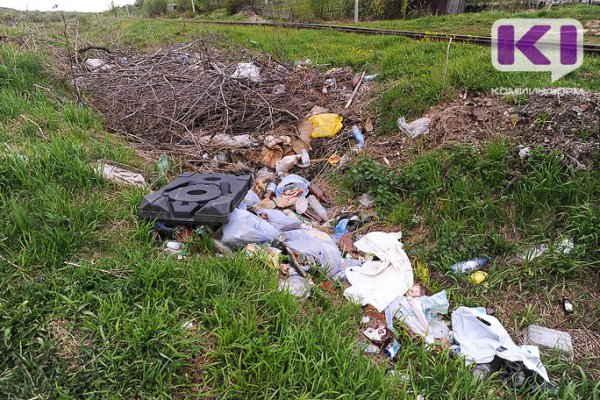 В районе Кочпона сыктывкарцы обнаружили свалку со строительным мусором