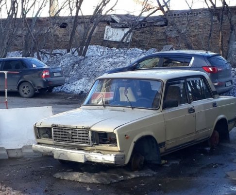 В Воркуте за июнь эвакуировали семь бесхозных автомобилей

