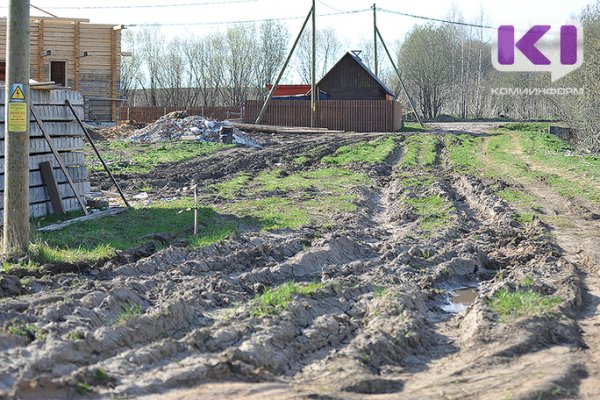 Власти Сыктывдинского района спустя четыре года приступят к обустройству заезда на участки для многодетных семей
