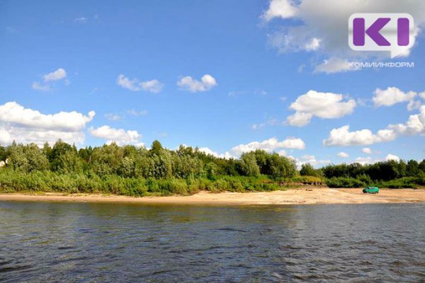 В Вуктыльском районе на берег выбросило тело молодой женщины 