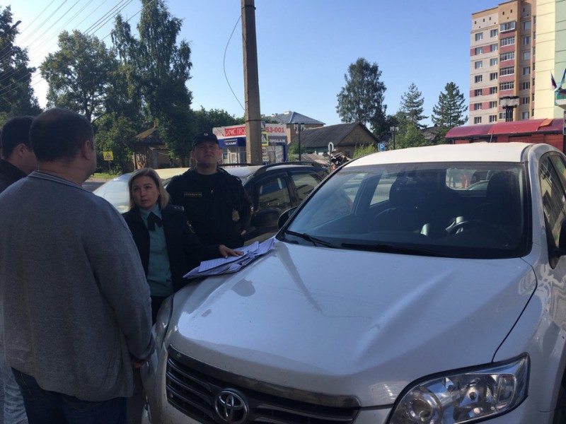 Сыктывкарец выплатил задолженность по кредиту из-за риска потерять свою Toyota RAV4