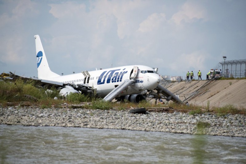 Авиакомпания Utair выплатит компенсации пассажирам рейса Москва-Сочи