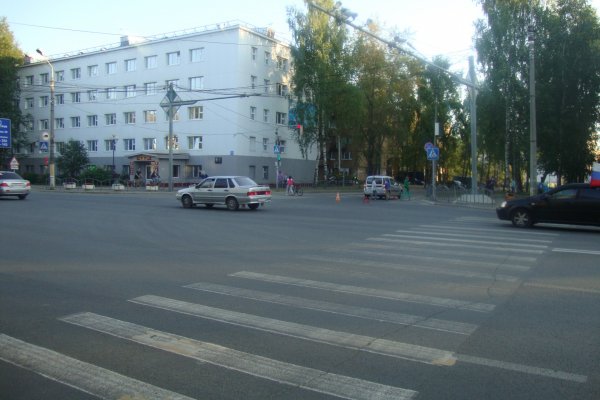 На пересечении улицы Катаева и Октябрьского проспекта в Сыктывкаре изменена работа светофора