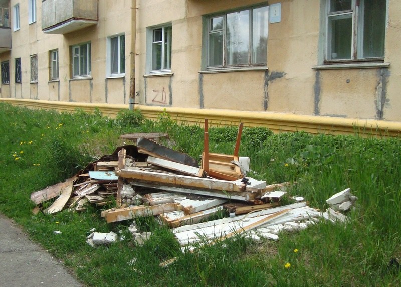 Воркутинские компании по установке окон будут привлекаться к ответственности за строительный мусор
