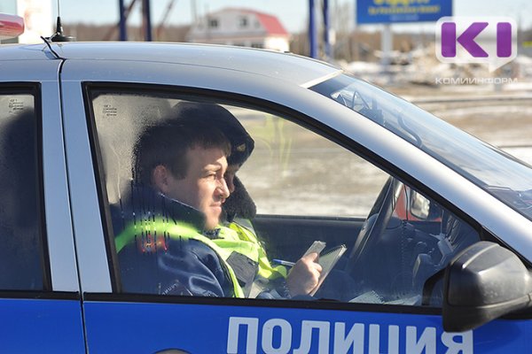 В Сосногорске водитель Mitsubishi ASX не уступила дорогу Ладе Приоре