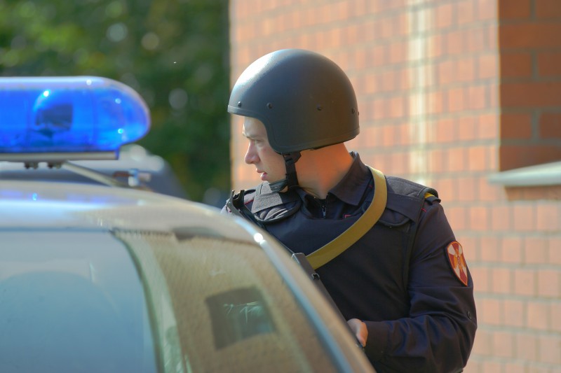 В Троицко-Печорске росгвардейцы задержали взломщика магазина