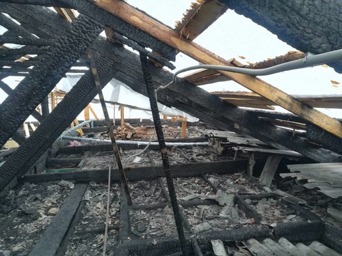 Погорельцам из Объячево отремонтируют дом к 15 декабря - администрация Прилузья 