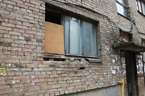 В Сыктывкаре отремонтируют опасные дома по Октябрьскому проспекту