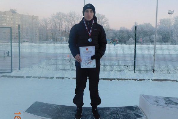 Сыктывкарские конькобежцы добыли медали первенства СЗФО