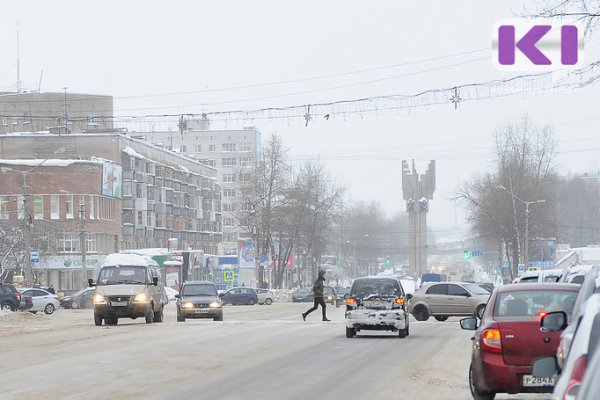 В центре Сыктывкара пьяный водитель KIA догнал Hyundai 