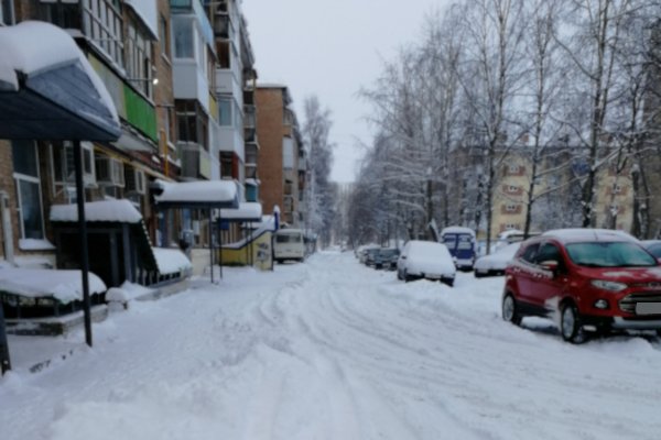 Власти Сыктывкара и Ухты ответили на требования горожан почистить снег во дворах