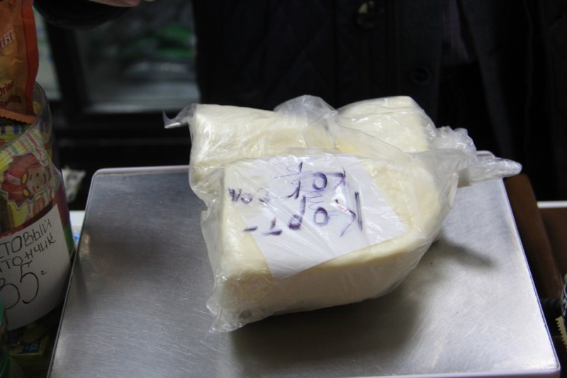Опасный сыр: в сыктывкарском ТРЦ "Рублик" выявлены нарушения при продаже молочной продукции