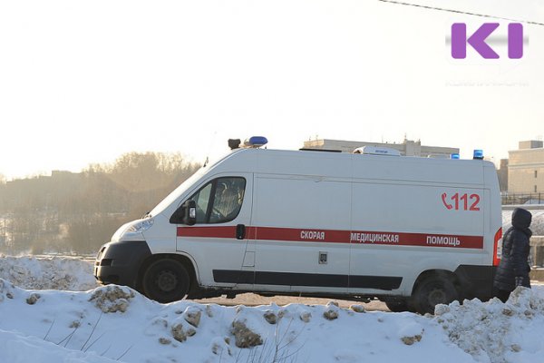 В Сосногорске невиновный водитель сломал ногу в ДТП  