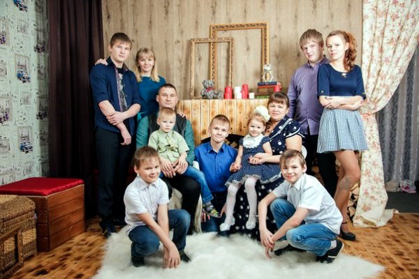 Семья Щукиных из Сосногорска награждена медалью ордена 