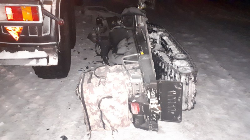 Под Усинском 29-летний водитель снегохода погиб после столкновения с КамАЗом
