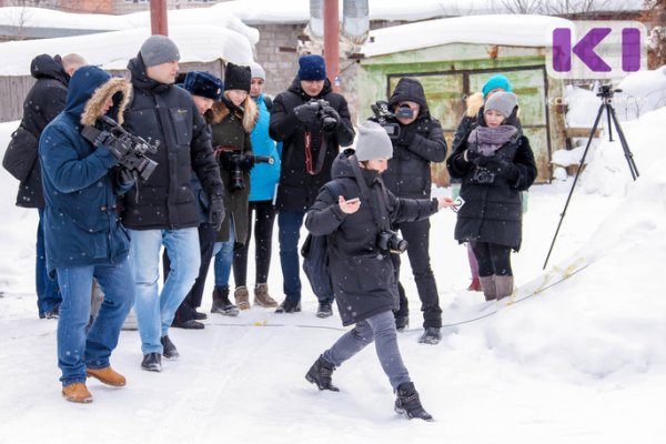 Сыктывкарские журналисты раскрыли уличную кражу около здания полиции