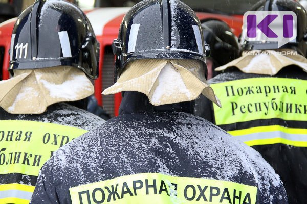 Короткое замыкание электрооборудования привело к крупному пожару в Троицко-Печорске
