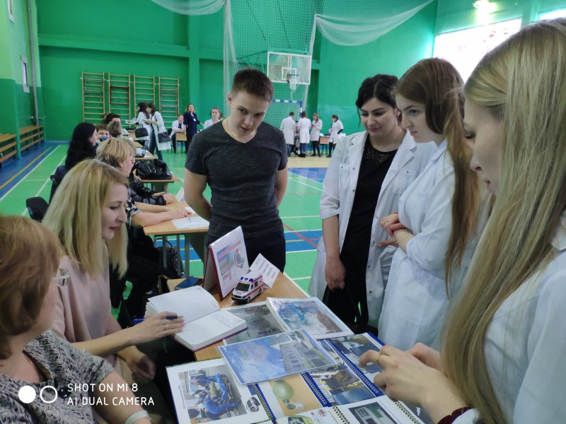 Медорганизации Коми предложили студентам Сыктывкарского медицинского колледжа рабочие места 