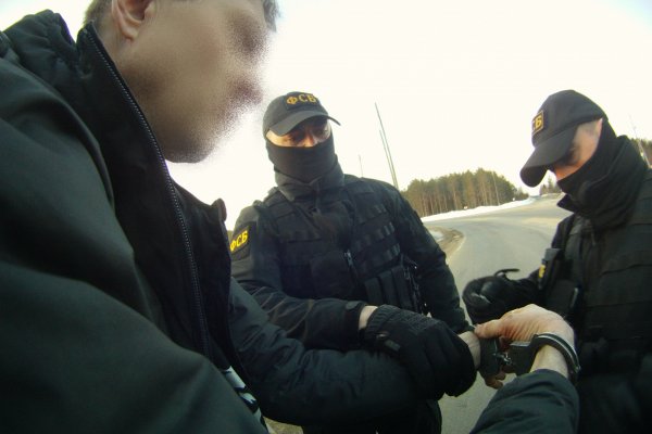 ФСБ пресекла межрегиональный канал поставки наркотиков в Коми