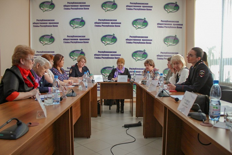 Галина Киселева: "Государственную политику в отношении семьи необходимо менять" 