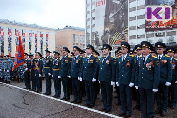 На Стефановской площади в Сыктывкаре проходят репетиции парада Победы