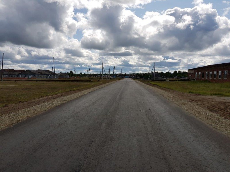 В Корткеросском районе отремонтировали подъезд к селу Пезмег 