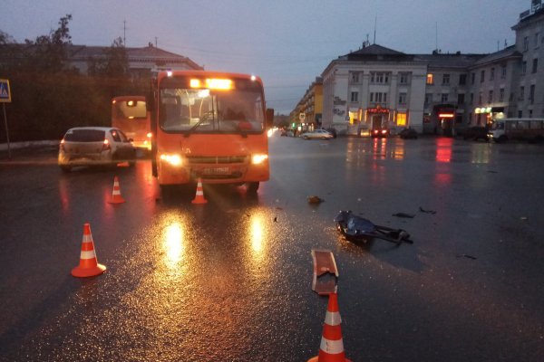 Скрылись с места ДТП: в Воркуте и Усинске из-за лихачей пострадали пассажир маршрутки и пешеход