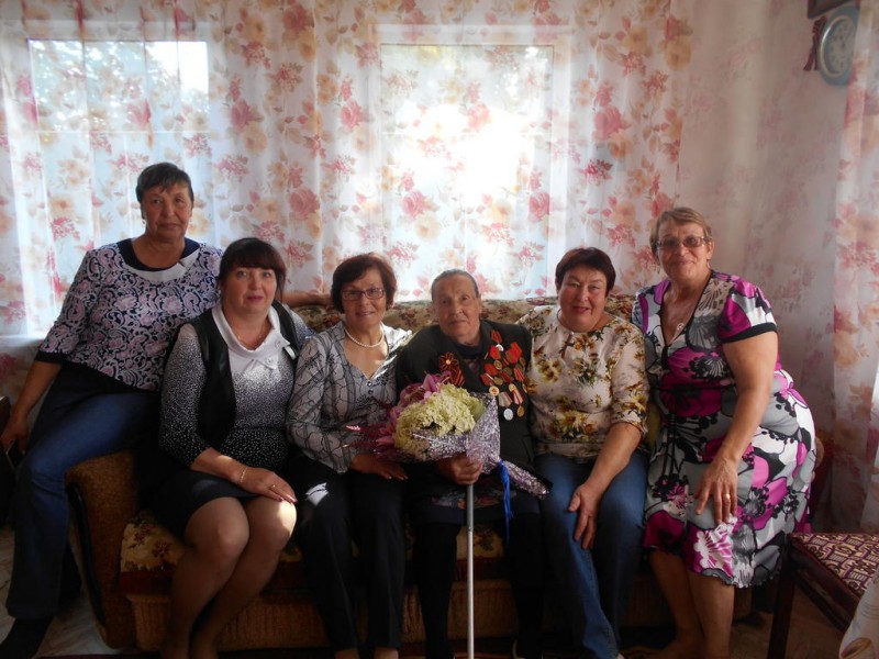 Владимир Путин поздравил с 95-летием жительницу Койгородка