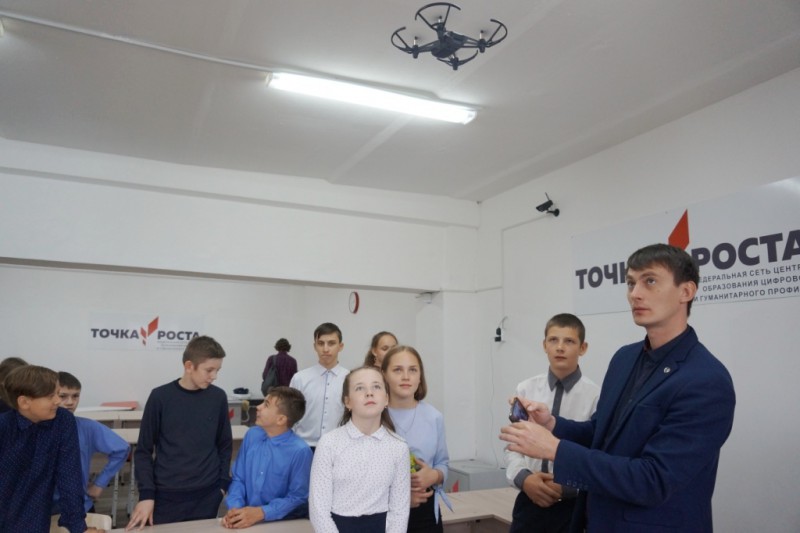 В Ижемском районе открыли "Точки роста" в пяти школах 