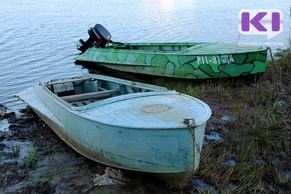 Молодые люди из Сосногорского района неудачно испытали новый лодочный мотор - потребовалась помощь спасателей 