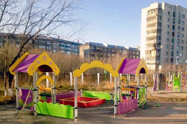 В детских садах Воркуты устанавливают новые игровые площадки