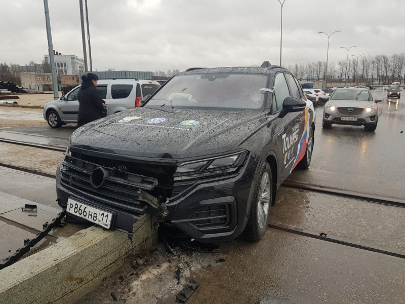 Во время тест-драйва Volkswagen в Ухте пострадал пассажир