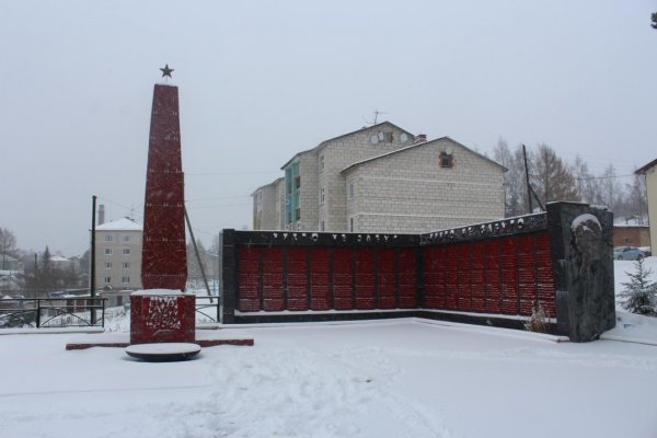 В селе Визинга Сысольского района отремонтировали стелу и памятную стену 