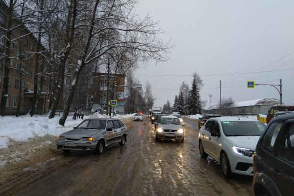 В Сыктывкаре таксист сбил пенсионерку на пешеходном переходе